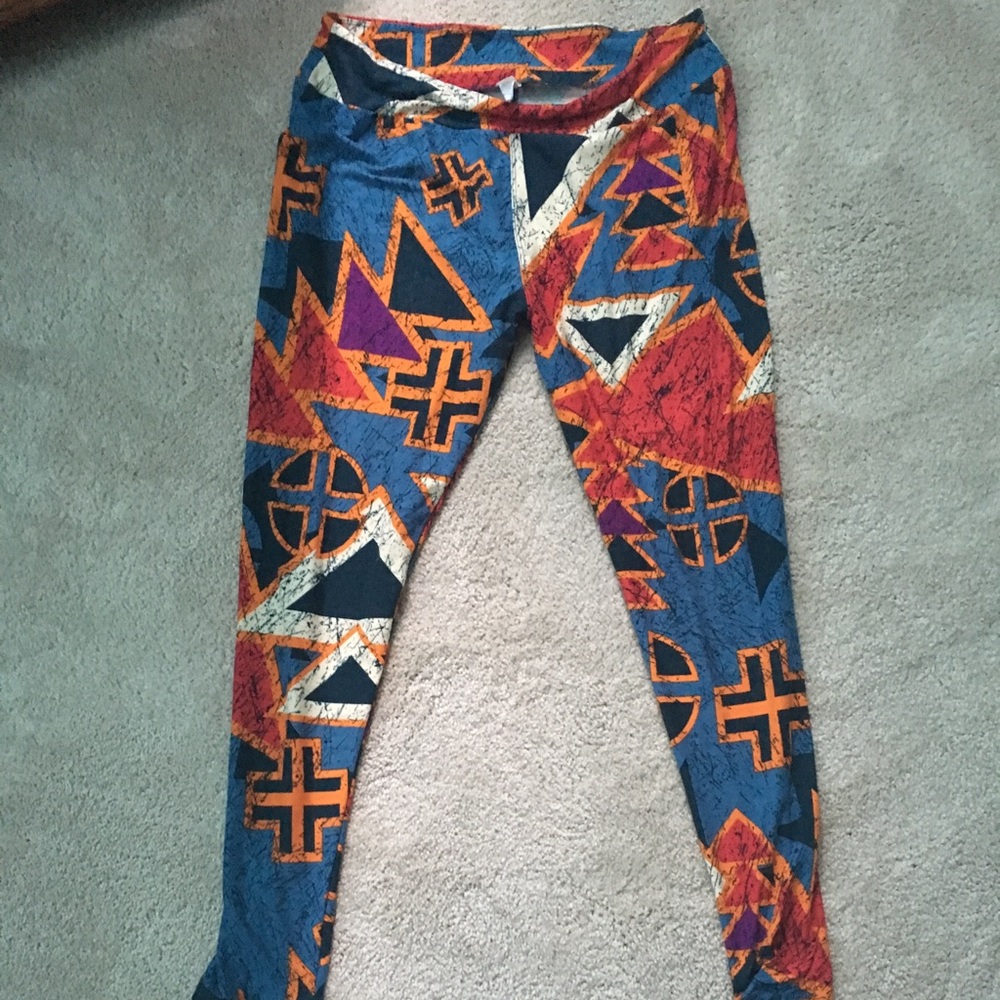 LuLaRoe tribal leggings
